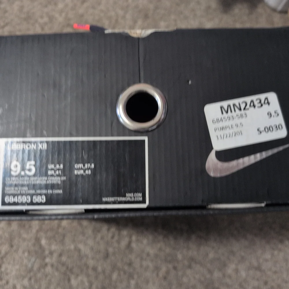 Nike Black and Purple Athletic Shoes - Picture 4 of 6